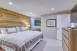 Ground Level Bedroom with King Size Bed with ensuite Bath